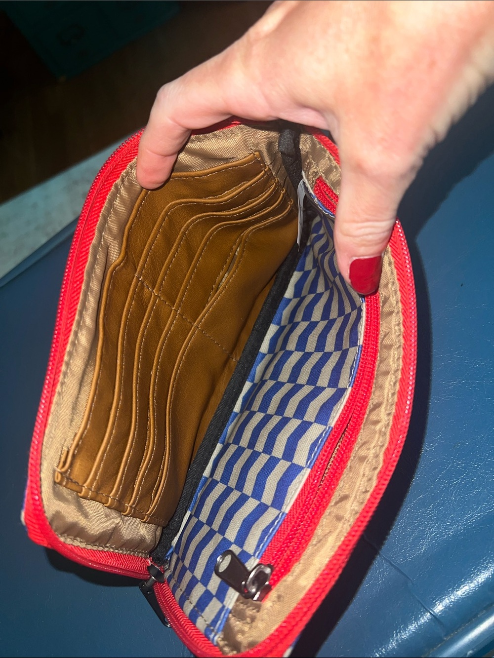 Kavu Blue & White Geometric Zip Wallet with Red Trim - Picture 5 of 5